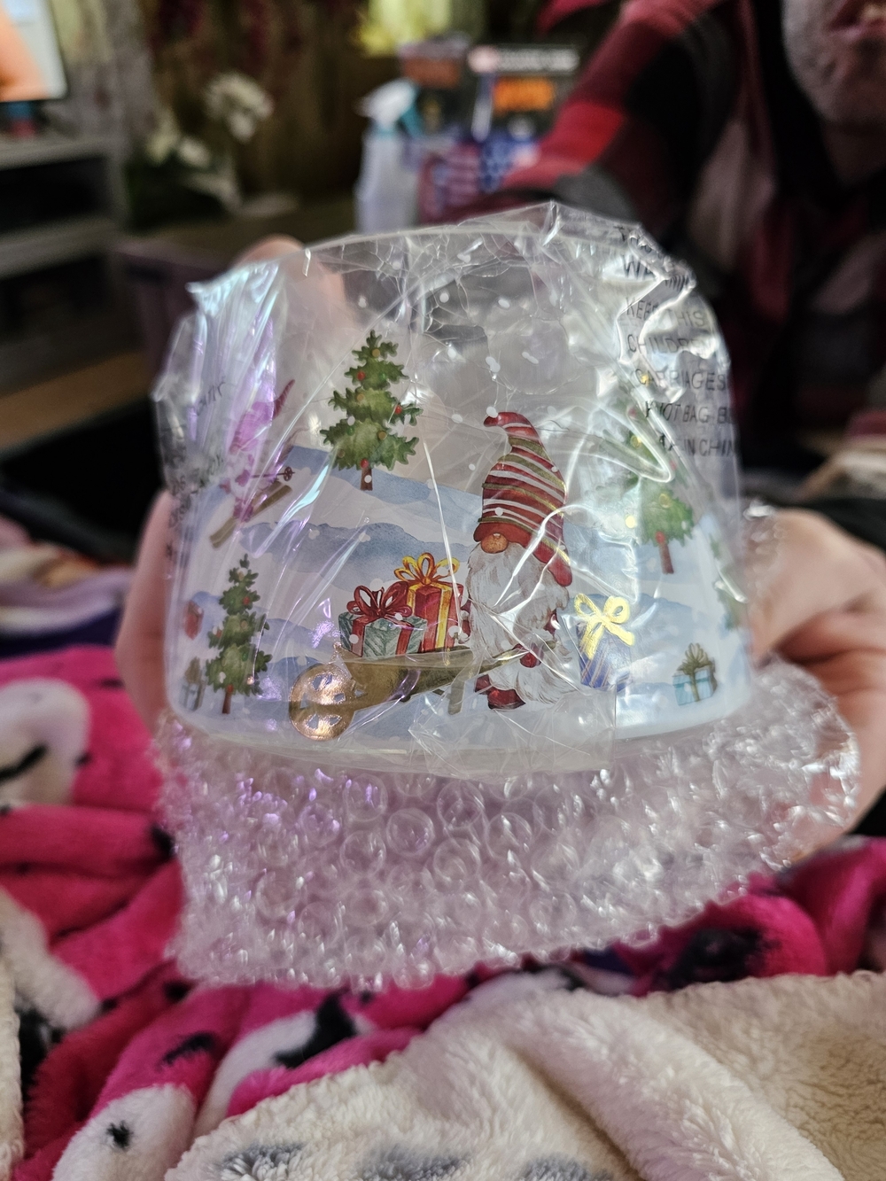 Yankee Candle "Festive Christmas Gnomes" Crackle Glass Jar Candle Holder (Shade)